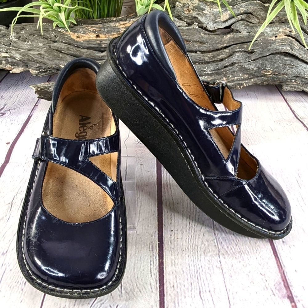 Alegria Dayna Day-103 Navy Patent Leather Nurse Clogs